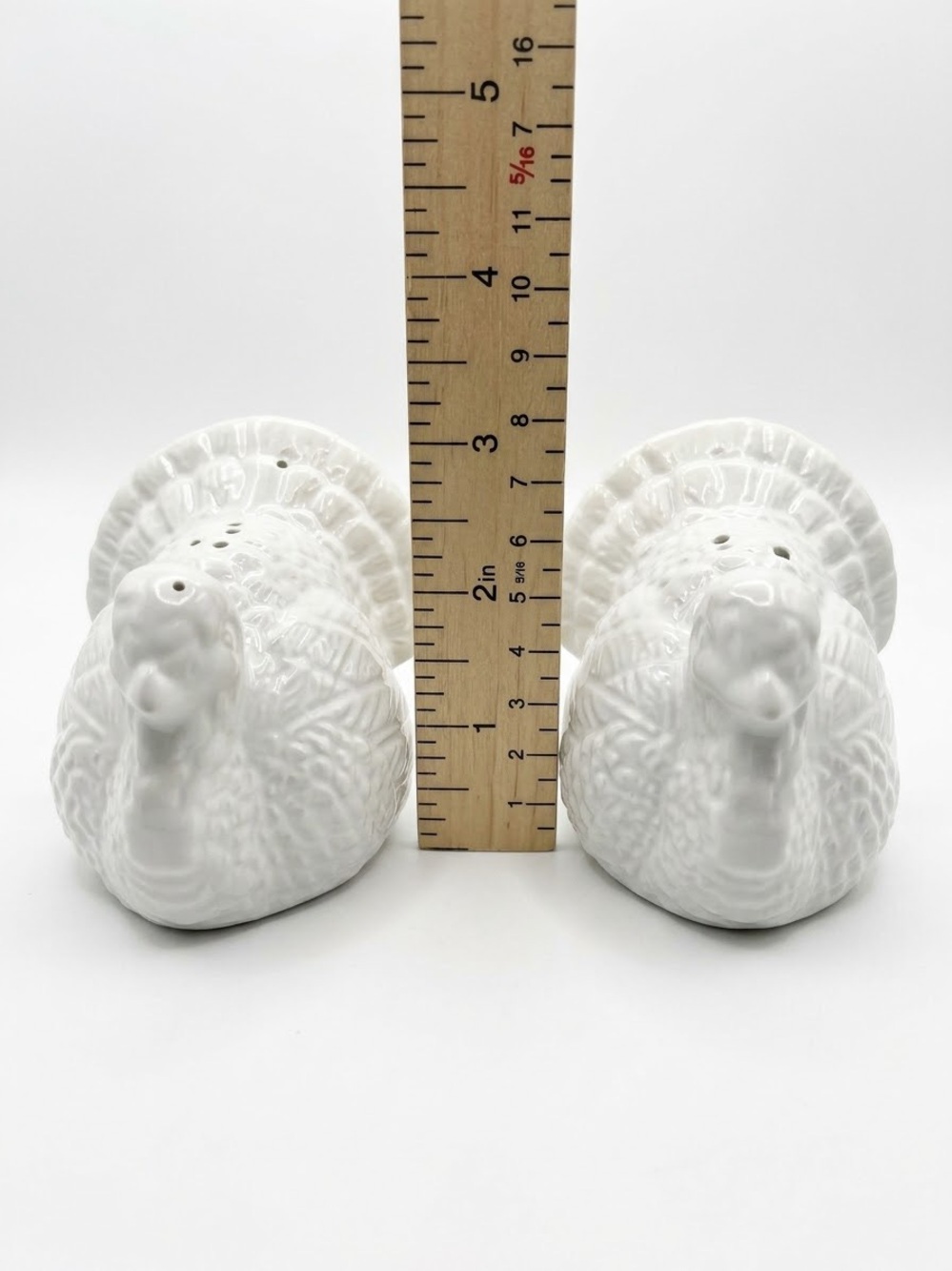 NWT Welcome Autumn White Ceramic Turkey Salt & Pepper Shakers Set